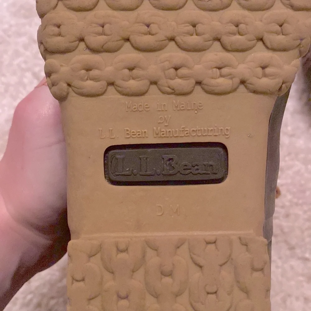 L.L. Bean Boots- 8” Thinsulate/Insulated - Picture 6 of 7